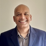 Sri Varadarajan のポートレート